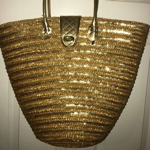 Gold tote.